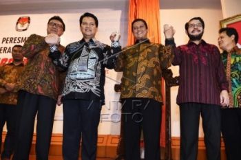 KPU-Pemerintah Resmikan Pilkada Serentak 2015