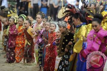 "Banyumas Extravagansa" Sedot Perhatian Ribuan Orang 