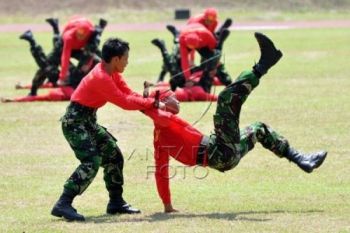 49 Taruna Akmil Ikuti Pembekalan Survival di Tidar