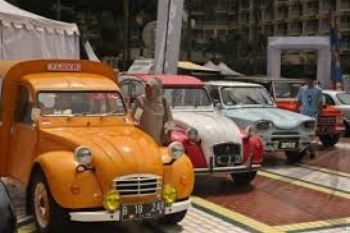 150 Mobil Kuno Ikuti Reli HUT Magelang