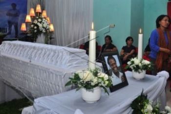 Jenazah Okwudili Oyatanze Disemayamkan di Ambarawa