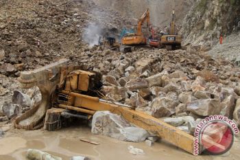 Tambang emas Kongo timur runtuh, korban tewas sedikitnya 50 orang