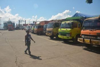 Truk Antre di Ketapang