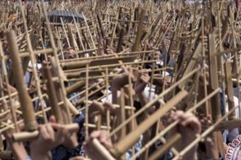 4.117 ABK Pecahkan Rekor Dunia Bermain Angklung