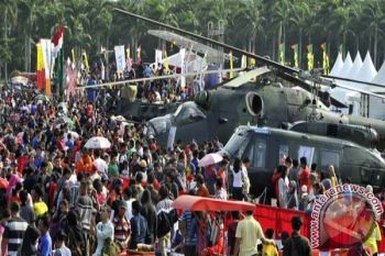 Peringatan Hardiknas Dimeriahkan Pameran Alutsista