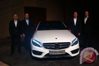 Mercedes Benz Kenalkan Generasi Keempat dari C Class Terbaru