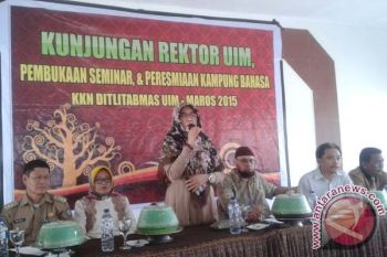 Rektor UIM resmikan Kampung Bahasa Inggris 
