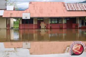 Korban Banjir Masih Butuh Bantuan Pangan