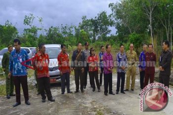 Bupati Barsel Tinjau Lokasi Perayaan HUT Pramuka 