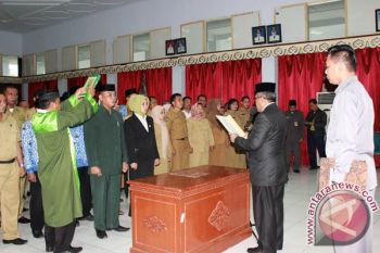 Pejabat eselon III dan IV Bantaeng jalani mutasi dan promosi 