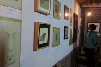 41 Seniman Pameran "Drawing" di Borobudur