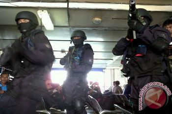 Marinir Batam Gelar Simulasi Penanganan Pembajakan Kapal