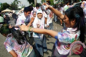 1.582 Siswa di Sumbar Sulit Cari SLTA, Legislator: Carikan Solusinya