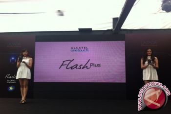 Spesifikasi Ponsel Asal Prancis "Alcatel Flash Plus"