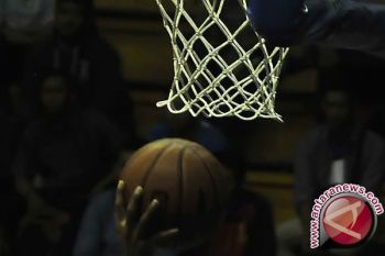 Warriors Memimpin Final Wilayah Barat
