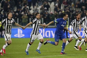 Juventus Atasi Napoli 3-1