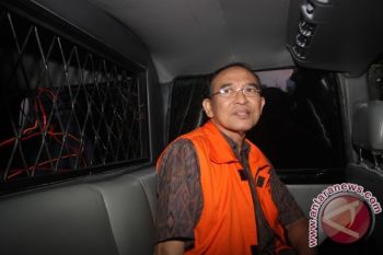 KPK Geledah Rumah Suryadharma Ali Terkait Kasus Korupsi Haji