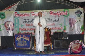 Bupati Waykanan Hadiri Haul KH Jamaluddin Al-Busthomi