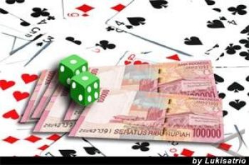 Asyik Berjudi di Gudang Tembakau, Empar Orang Ditangkap