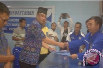 Ketua SI Manado mendaftar balon Wawali