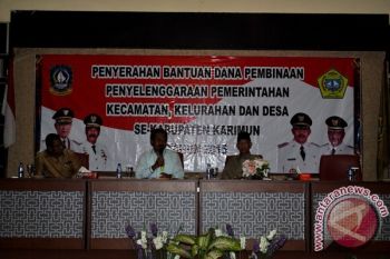 Gubernur Kepri Salurkan Dana Pembinaan Pemerintahan Karimun