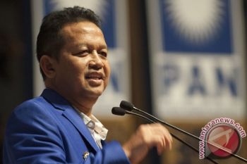 Soetrisno Bachir Minta Menteri Jokowi Harus Bernyali Membenahi Persoalan Birokrasi 