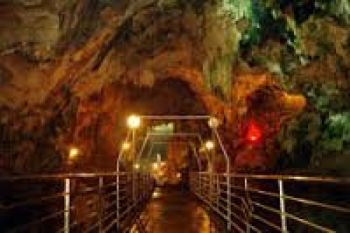 Tiket Elektronik Bikin Wisatawan Gua Jatijajar Nyaman
