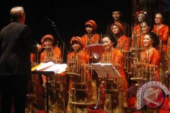 Angklung semarak di Festival musim panas Doha