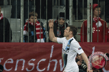 Liverpool Datangkan Sayap Manchester City James Milner