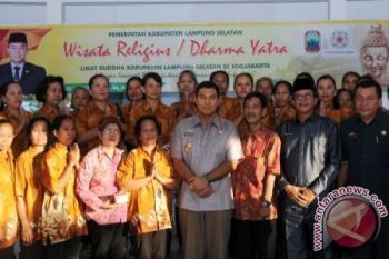 Rycko berangkatkan umat Hindu dan Buddha wisata rohani