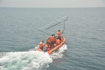 Tim SAR Cari Dua Wisatawan Hilang di Pantai Rancababakan