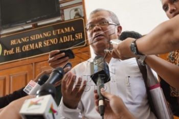Pengacara BW Mendorong Skap MA Atas Praperadilan
