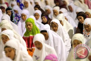 SHALAT TARAWIH PERTAMA 