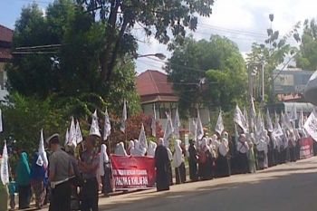 Ribuan Umat Islam Pawai Taakruf Sambut Ramadhan