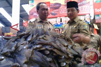 Wali Kota Pantau Harga Kebutuhan Di Pasaran 