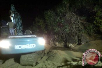 Gunung Kidul kaji ulang tebing pantai 