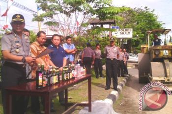 Pemberantasan Peredaran Minuman Keras Beralih Ke Konsumen 