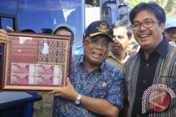 Menko Maritim Kunjungi Pantai