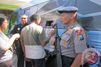 Tukar Uang di Kas Keliling