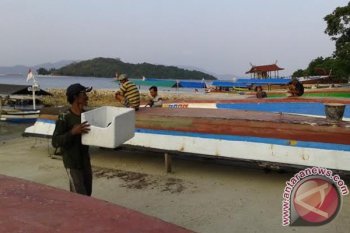 Memperbaiki taksi laut