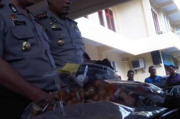 Polresta Pekanbaru Ungkap Jaringan Pemalsu Dokumen