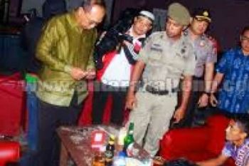 Massa Tuntut Penutupan Tempat Hiburan Selama Ramadan