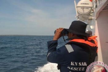 Tujuh Tugboat Selamatkan Martha Petrol yang Tersangkut Karang
