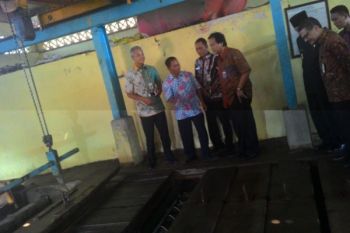 Ganjar Tantang Manajemen Saripetojo Lebih Inovatif