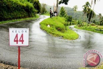 Polres: Kelok 44 Rawan Longsor dan Kecelakaan
