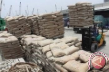 Semen Baturaja Committed To Environment-Friendly Cement Plant