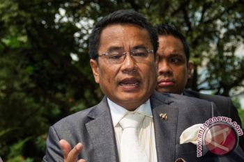Ratusan Warga Maki-Maki Margriet Saat Dilakukan Rekonstruksi Pembunuhan Engeline 