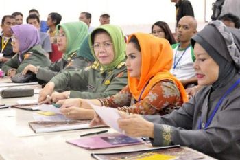 Aprilani Yustin Nakhoda Baru Dewan Kesenian Lampung 