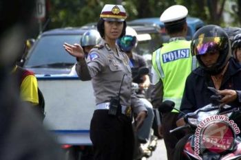 Polwan Banyumas Diterjunkan untuk Urai Kemacetan 