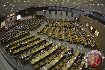 Kurang Produktifnya Legislator tidak ada Hubungannya dengan Ramadhan